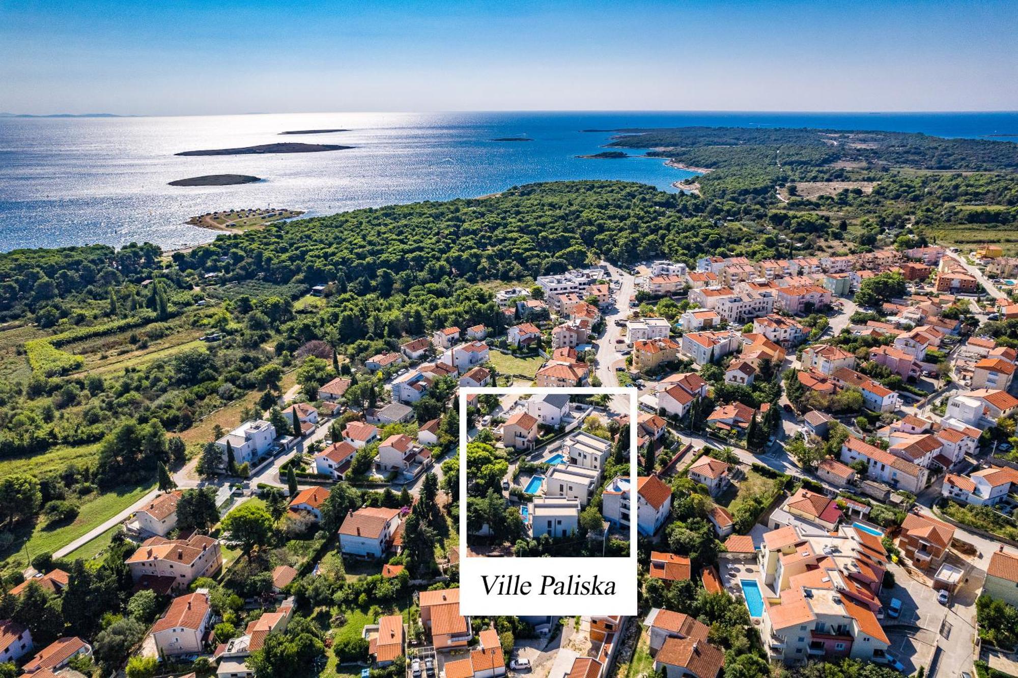 Vila Paliska Pula Bagian luar foto